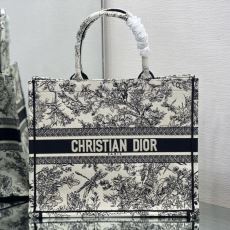 Christian Dior Shopping Bags